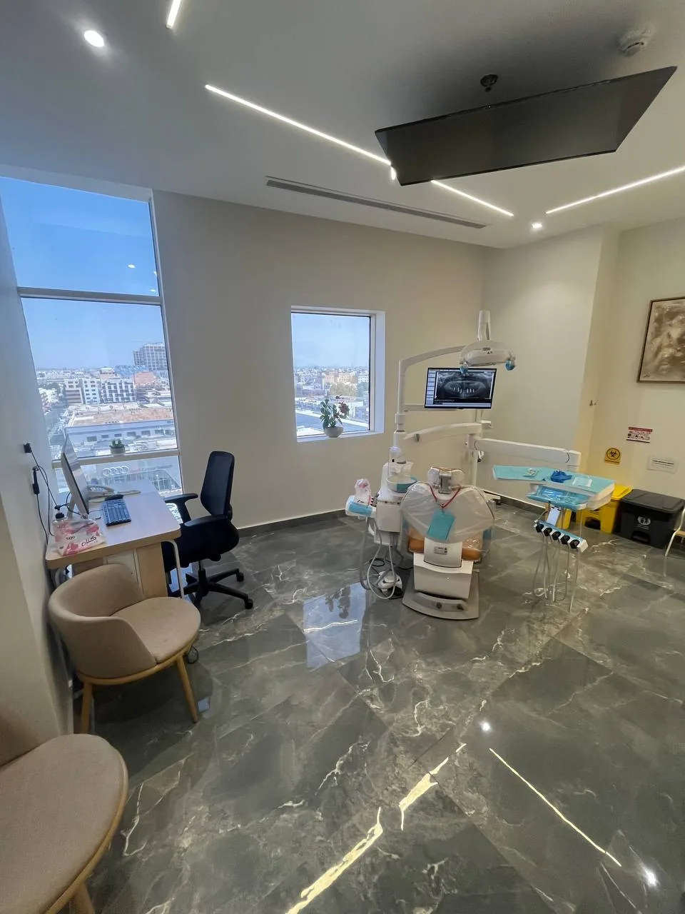 Green Dent treatment room